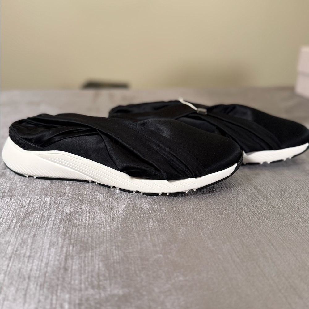 Casadei Satin Stretch Sneakers Black EU 40 New NIB - Picture 6 of 8